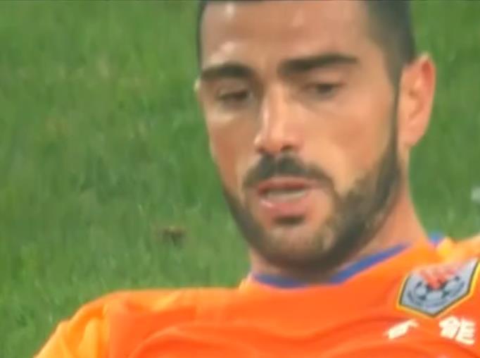 中超豪门3外援平均身高超1米9:中国后卫遇最大