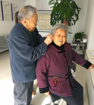 男子1米69穿内增高垫出1米74,女友得知真相欲