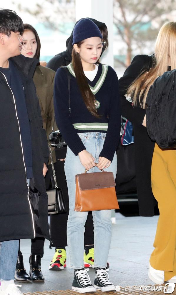 blackpink 珍妮"模特般的机场照"成为话题