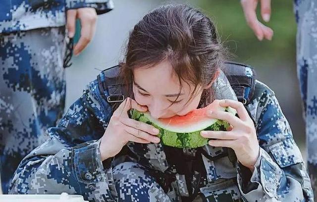 关于素颜、半永久妆、小糯米、刘恺威…杨幂在