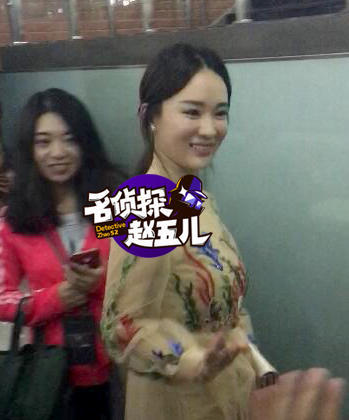 霍思燕发福疑怀二胎 与杜江合体秀恩爱