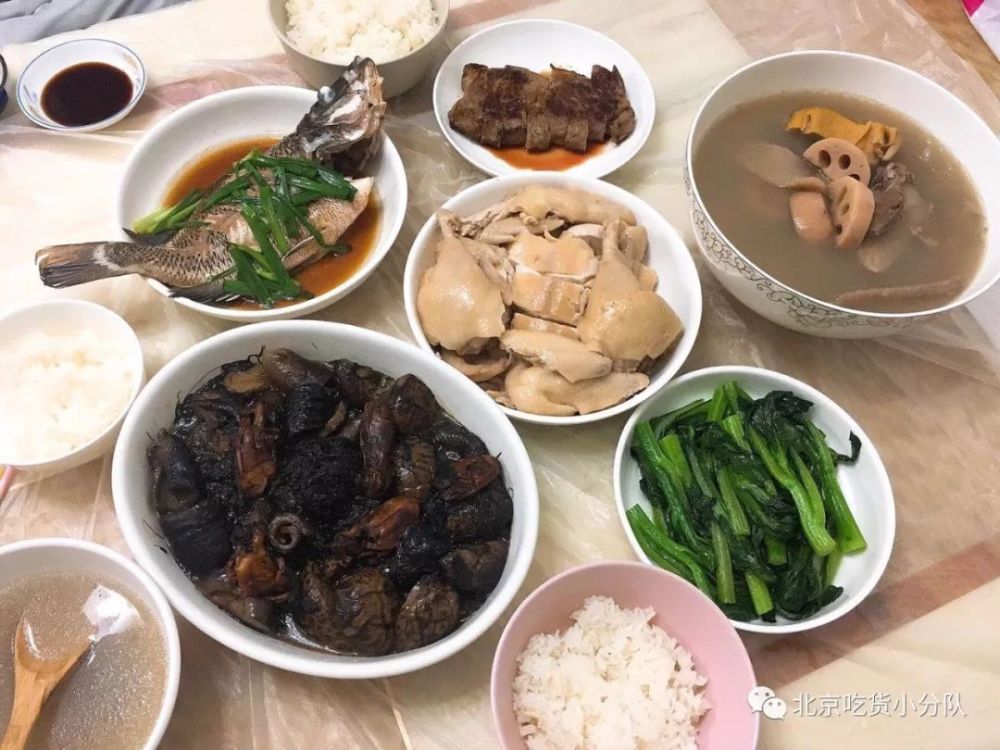 4 港澳台 海外代表团 香港 chichi:每年的年夜饭都是和爸妈,弟弟一起