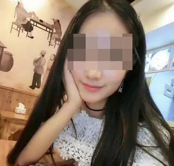 "云南支教美女"诈骗剧本曝光!厚达100页,加好友第8天开始失恋