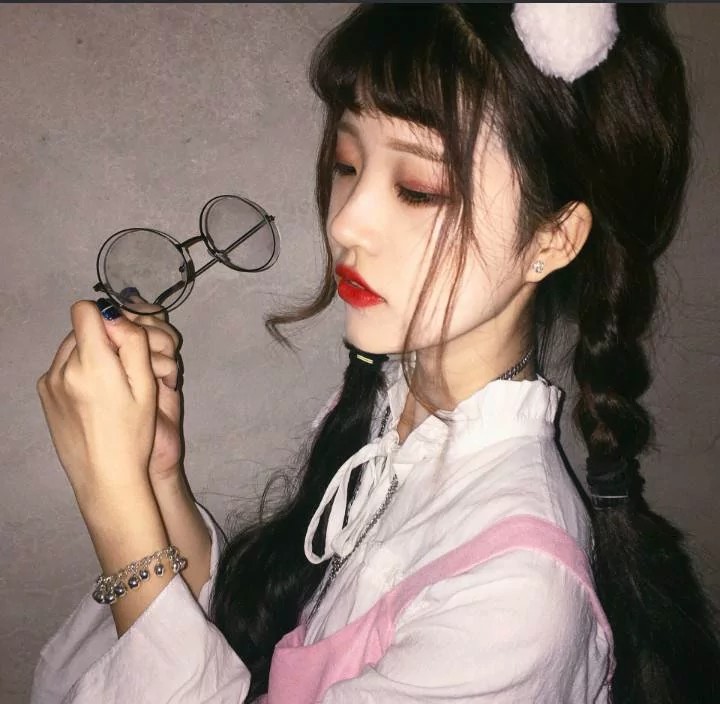 超火·微丧·单身贵族套图:"姑苏一杯倒 夷陵见狗怂"