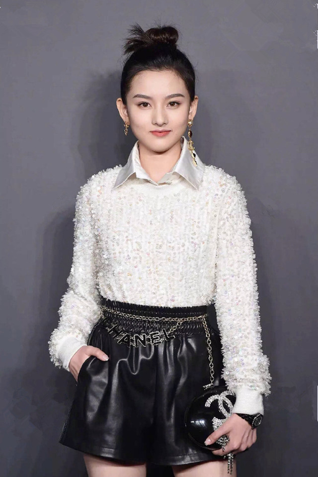 软萌干净的白色毛衣,江疏影赵丽颖教你这样穿