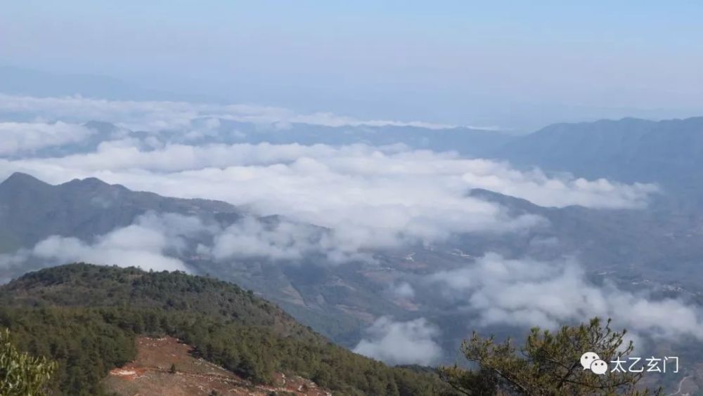 攀大芦山顶观茫茫云海 探仙人洞内赏奇珍瑞草 看点快报