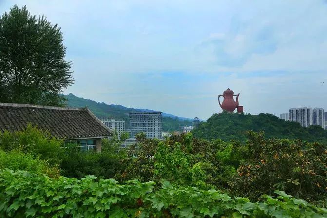 湄潭县有多少人口_湄潭新农村风貌(2)