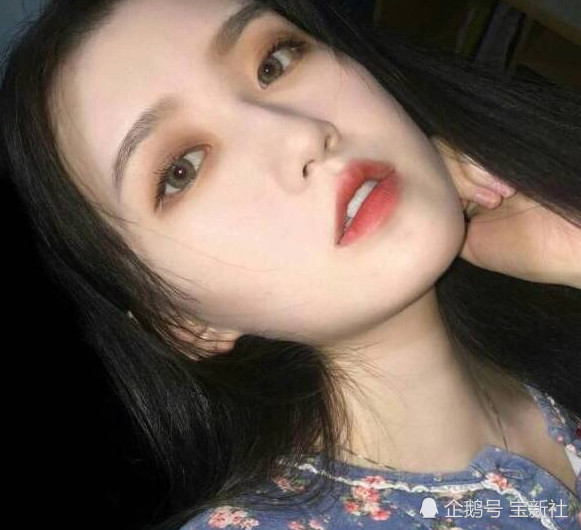 现在的00后喜欢用小哥哥或者是小姐姐来称呼对方,这样给我们的感觉