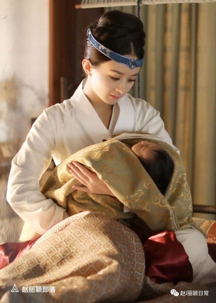 《知否》:明兰抱团哥儿温情满满