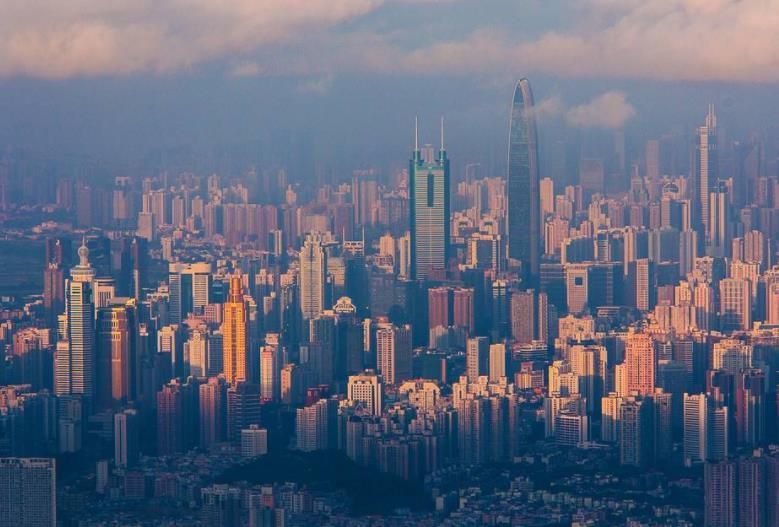深圳一座有非凡意义的大楼,才20层,是深圳特区最早的高楼