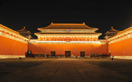故宫夜游是给某人续命，夜游故宫