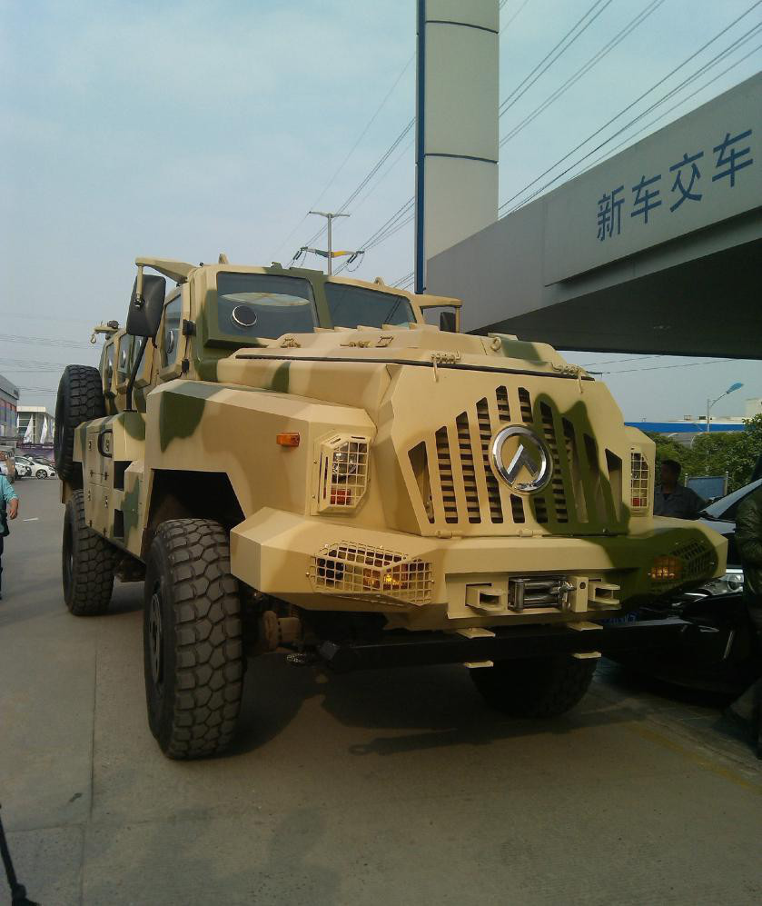 中国防雷车在国外大出风头,被地雷炸后车体完整,外军