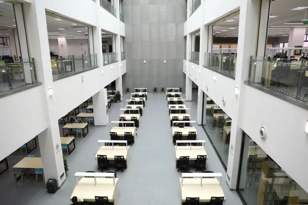 深圳图书馆招聘_再上5天班,深圳人集体放假 还有一大波好消息在等着你 但是......(3)