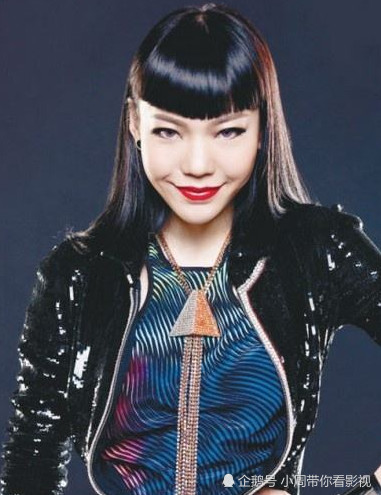 吴莫愁为什么只化浓妆?当看到认真化淡妆的她