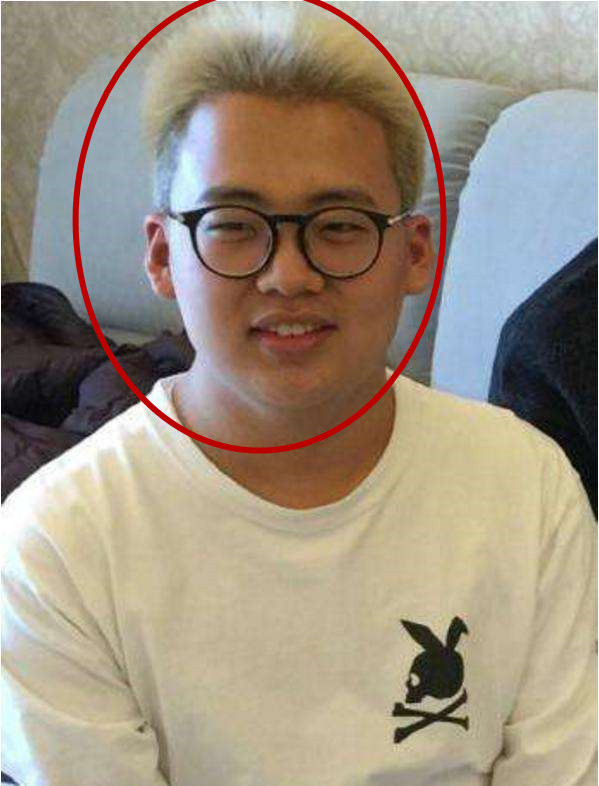 郭麒麟才是"整容式"长大,比张云雷帅十分,戴眼镜撞脸费齐鸣
