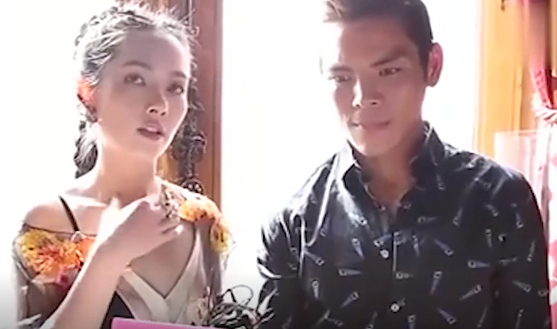 郭碧婷向佐同时接受采访,当镜头曝光她穿的网