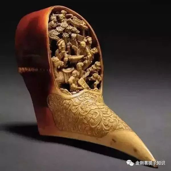 文玩中最残忍的"鸟头",要打开鸟的头盖骨?