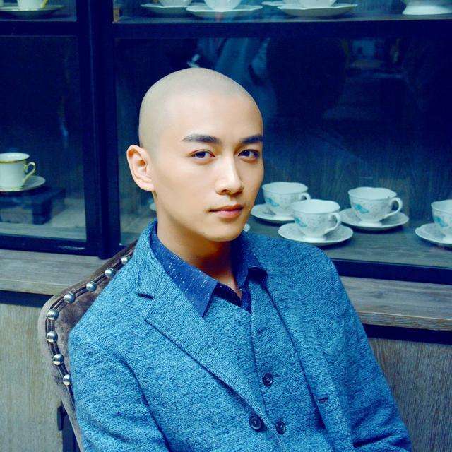 光头,陈晓,粉丝,古装男神,影片