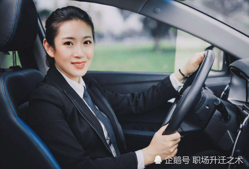 上海滴滴优享司机每天跑10个小时,晒出一月份流水,以为看错了