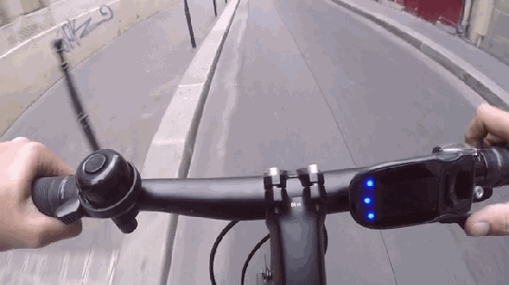 如果你也经常骑车时需要查看手机或者导航,不妨给自己配备一款haiku