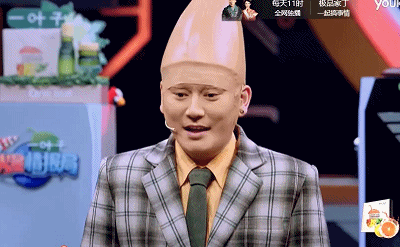 因《爱情公寓》爆火的陈赫,可谓是娱乐圈当之无愧的表情帝,光是那个