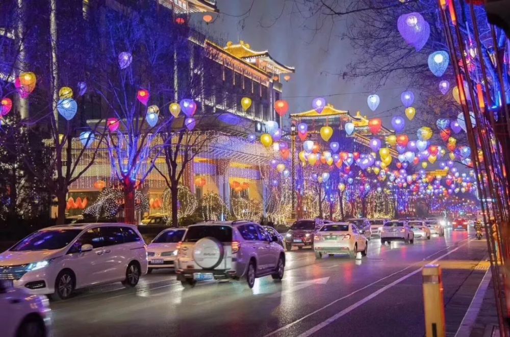 访古迹看夜景,灯光璀璨最长安!