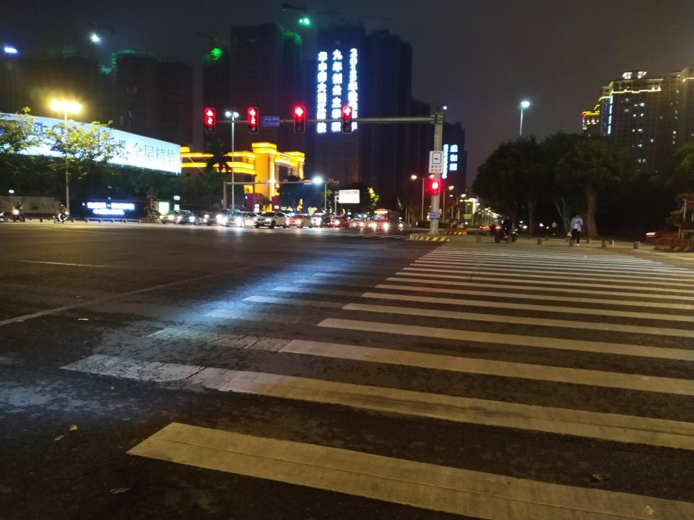 突发警示!雨天事故多发,电动车骑行需谨慎