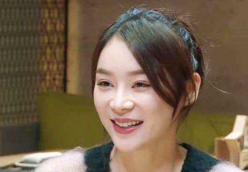 袁姗姗为何长得这么漂亮?当看见她爸瘦照,网友:这才是