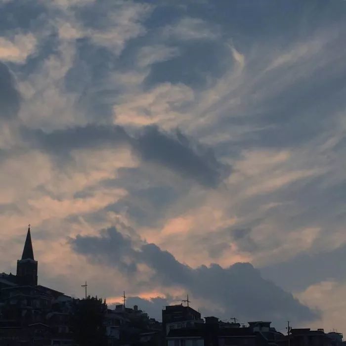 朋友圈背景 有点丧哦