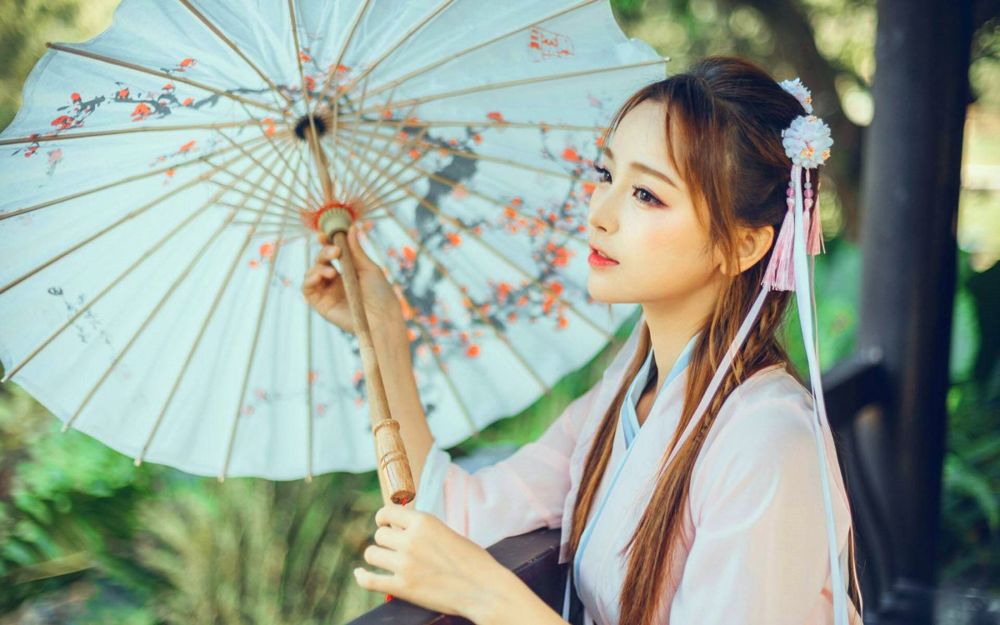 汉服配饰这么火,躲过了油纸伞,逃过了红飘带,看到第三