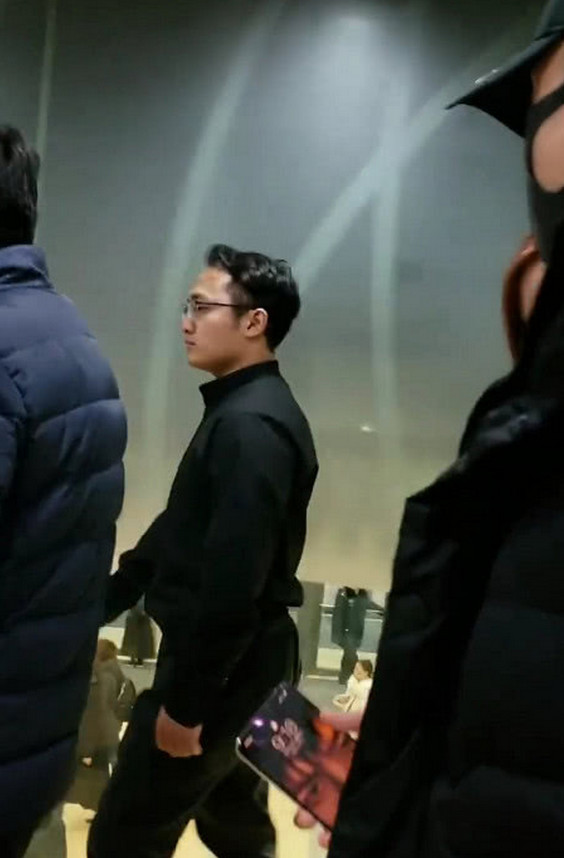 有种手机壁纸叫张杰的小心机,被放大后粉丝不