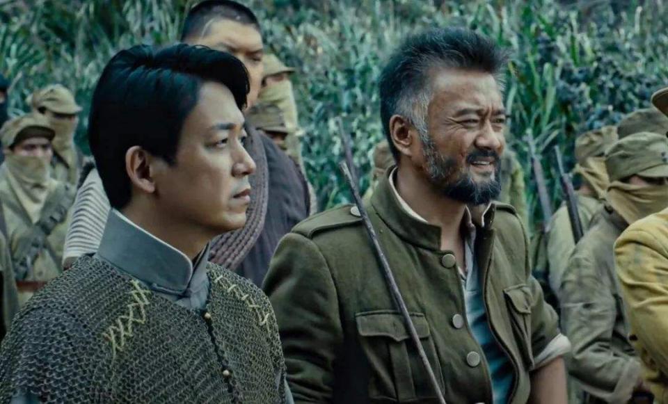 怒晴鸡与黑琵琶蝎子王将有一场大战,但是电视剧版直接注水跳过这一