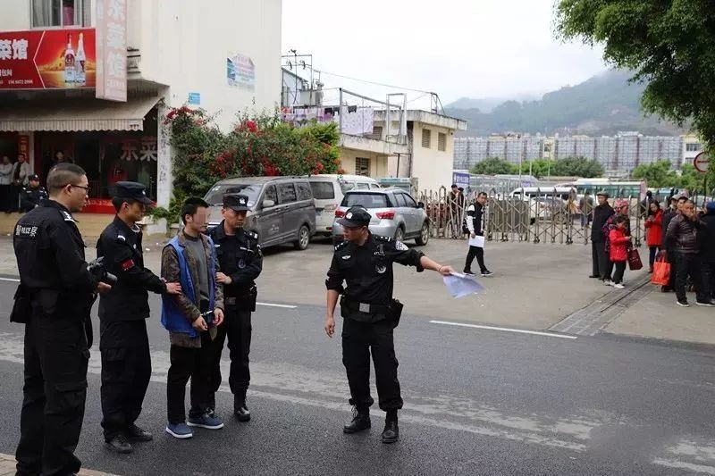 文山破获一起聚众斗殴案,16人被抓!