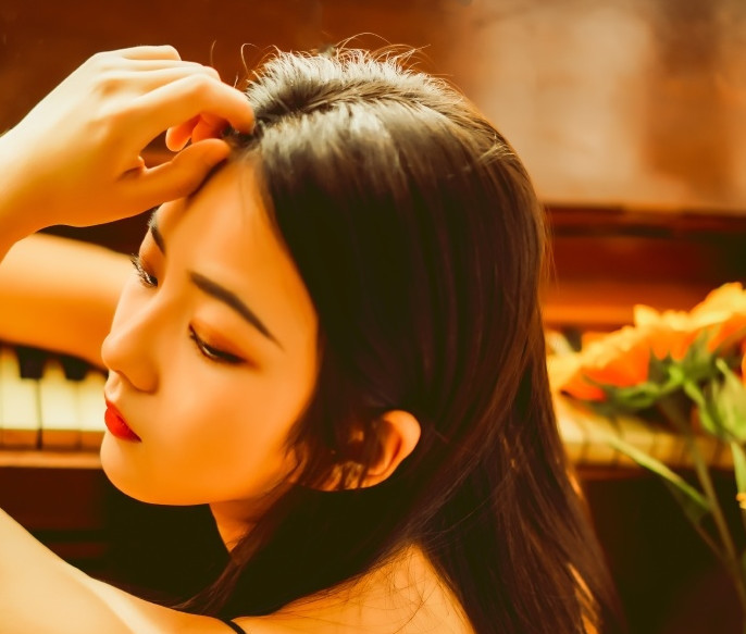 气质高贵的冷艳美女,一抹红唇,足以让无数男人为之倾倒