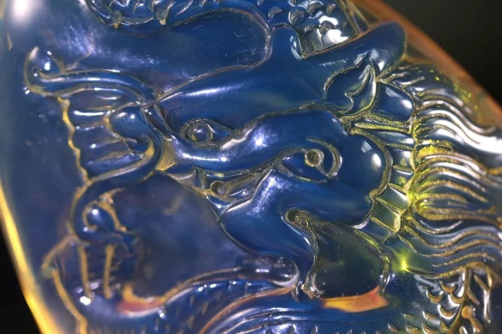 就拿李连杰这条108珠的多米尼加蓝珀佛珠来说,光是颜值,就秒杀全场!