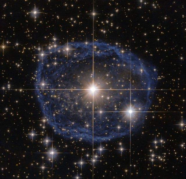 银河系和仙女系正在投怀送抱过程中,两大星系中心黑洞