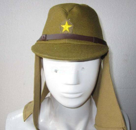 日本军帽两侧有遮布,这个抄袭自法国创意的设计却救了