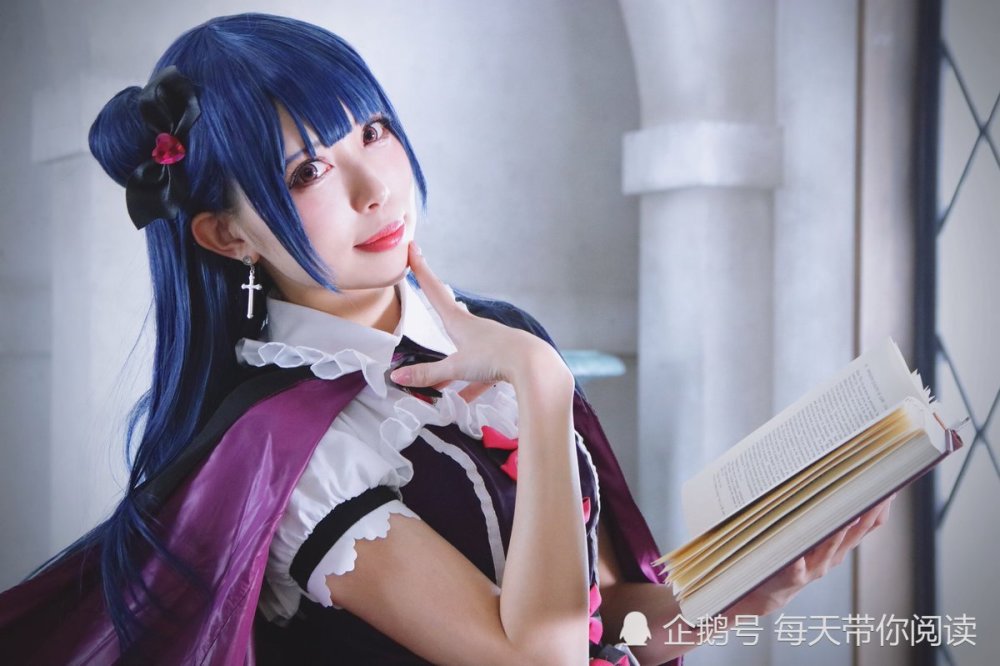 日本美女津岛善子cosplay,每个动作都很还原