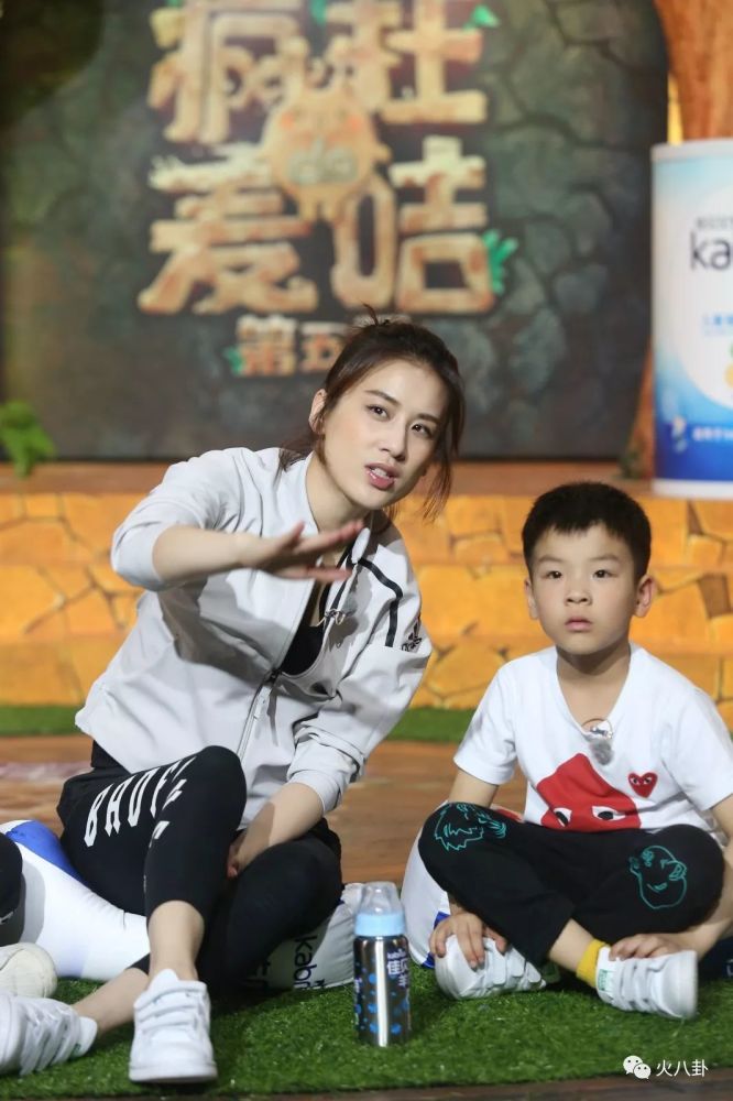 黄圣依为安迪庆生礼物别出心裁,网友:什么时候母子再上节目?