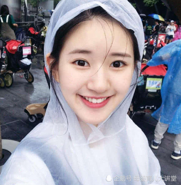 赵露思自嘲不会p图,原相机依旧暴露"神仙颜值",网友:心动了