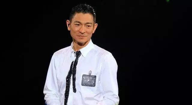 刘德华唱功被《中国好声音》导师批:他唱歌没水准!