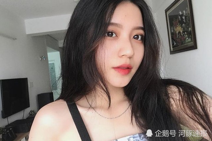 越南19岁网红"颜值逆天"吸粉无数,高中毕业当模特赚钱