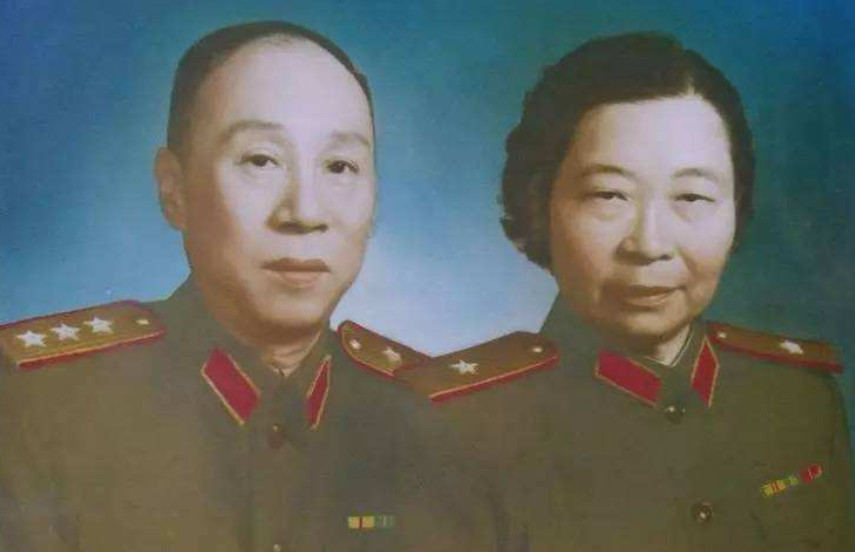 6岁做童养媳,48岁却成中国第一位女将军,一生养育22个