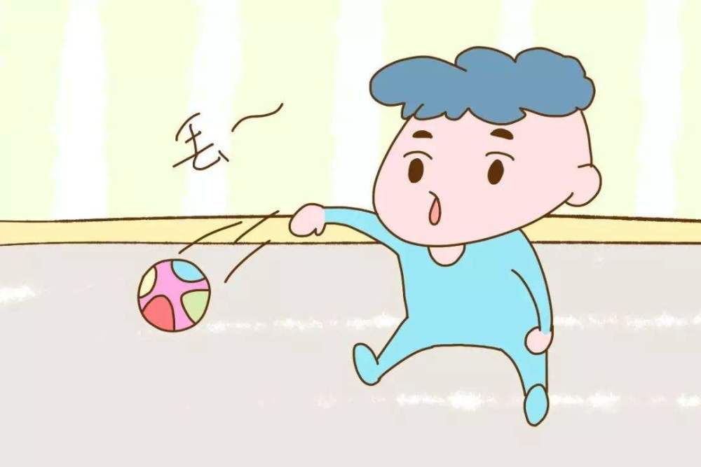 1岁的宝宝爱丢东西?"手部发育敏感期"孩子的心理,家长