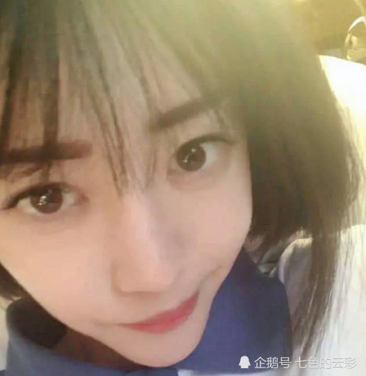 同样是网恋照片,小学生vs初中生vs高中生,笑得肚子疼!