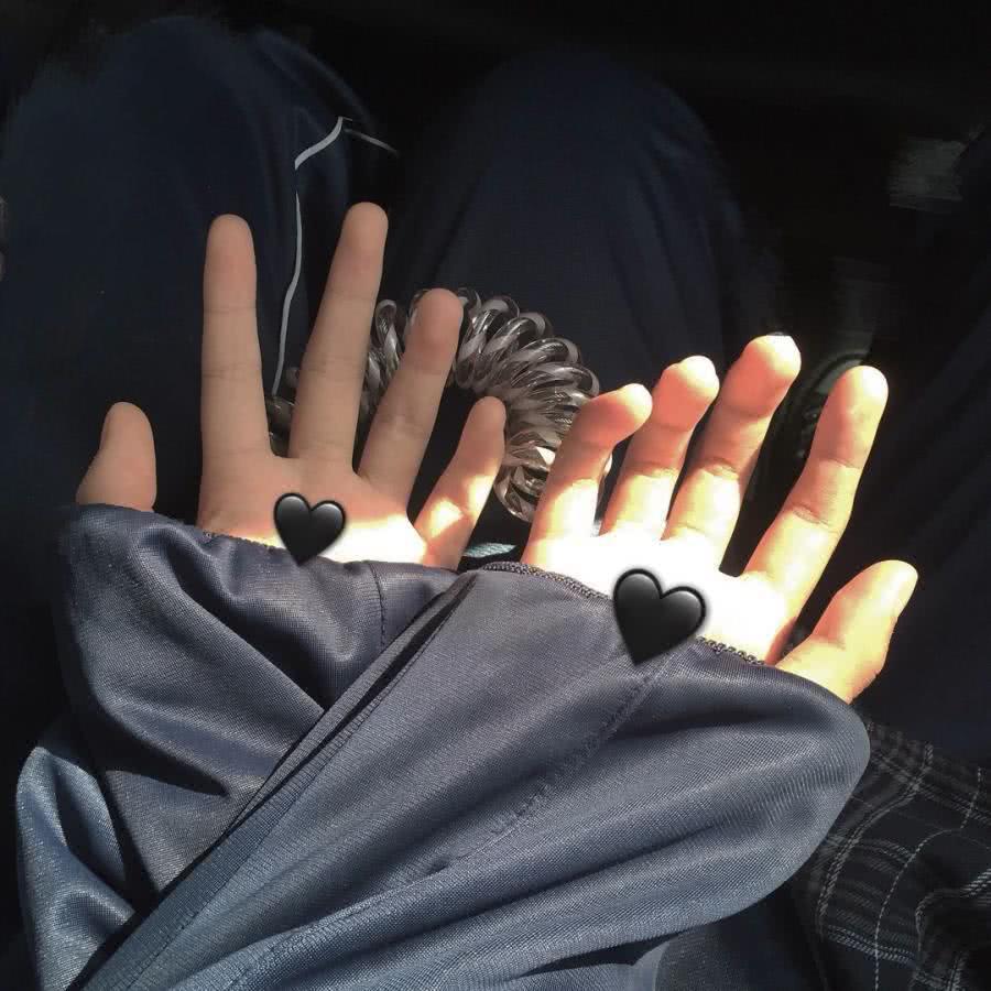 微丧痴念背景图:同在一座城市,为什么你我好久不见?