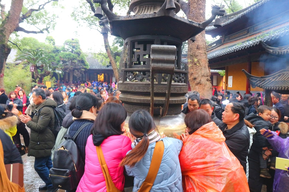 普陀山,南海观音,法雨寺,香客,普济寺,寺庙