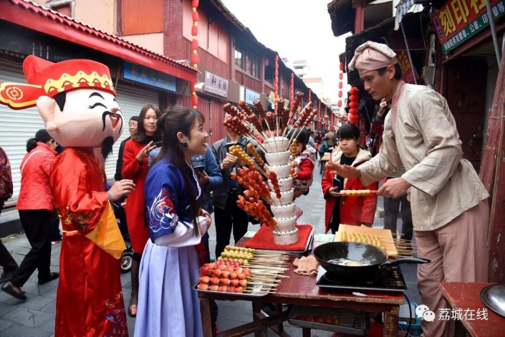 再现古人生活场景,这场庙会激活了古街