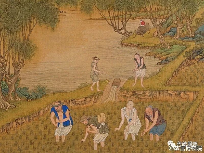 如果不是仪式化的农业,那么应该还是穿农民的装束, 做戏做全套这件事