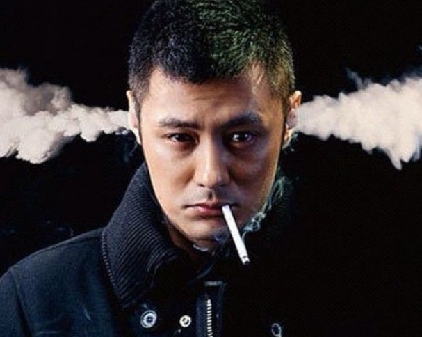 余文乐司机竟是天王周杰伦,两人兄弟感情让人赞叹,网友:真好!